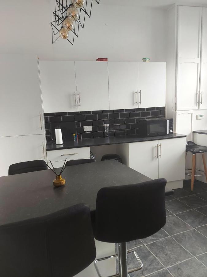 Sandyrise Holiday Lets Appartement Scarborough Buitenkant foto